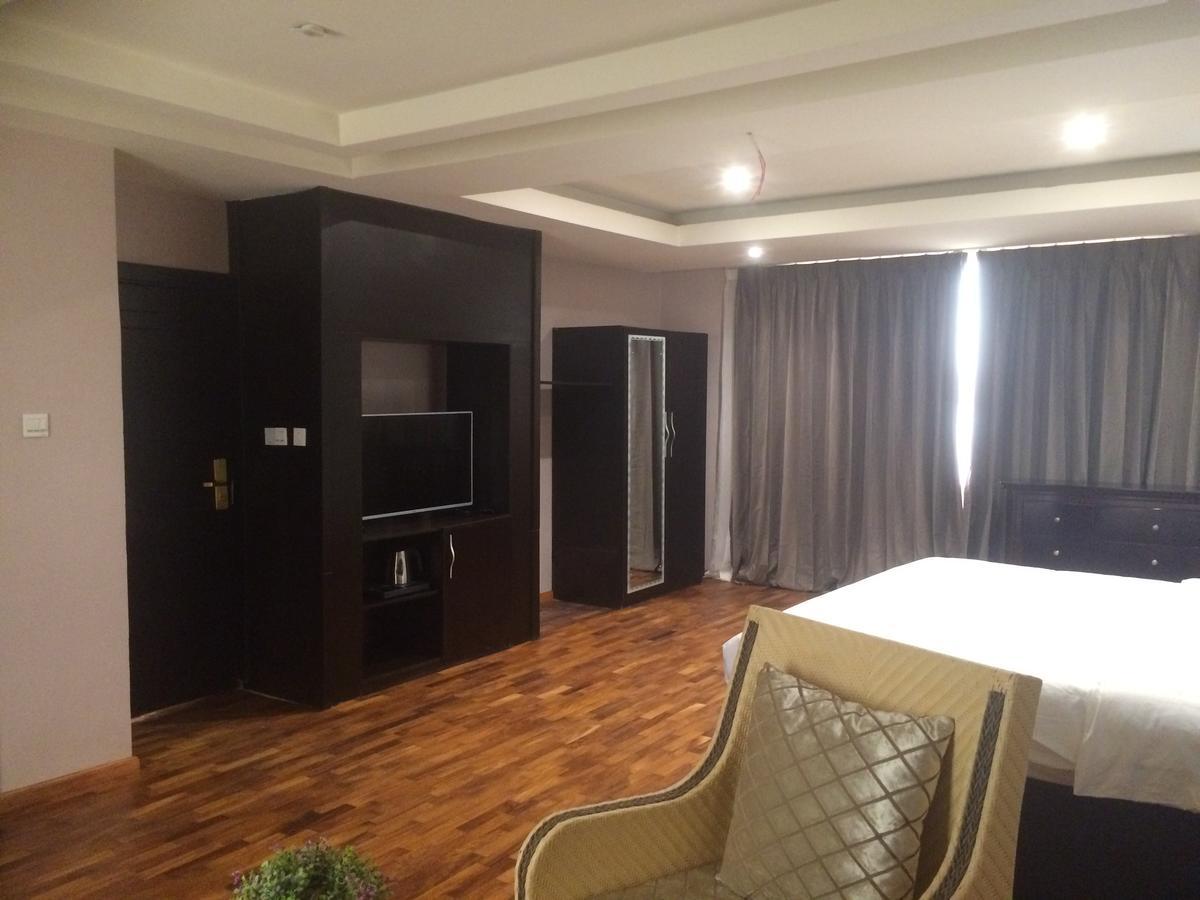 Tivoli Hotel Seafront Ikoyi Aliayabiagba 外观 照片
