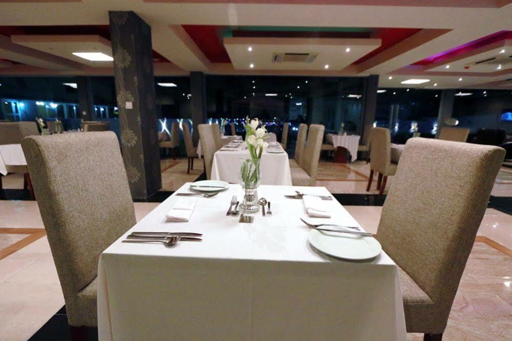 Tivoli Hotel Seafront Ikoyi Aliayabiagba 外观 照片