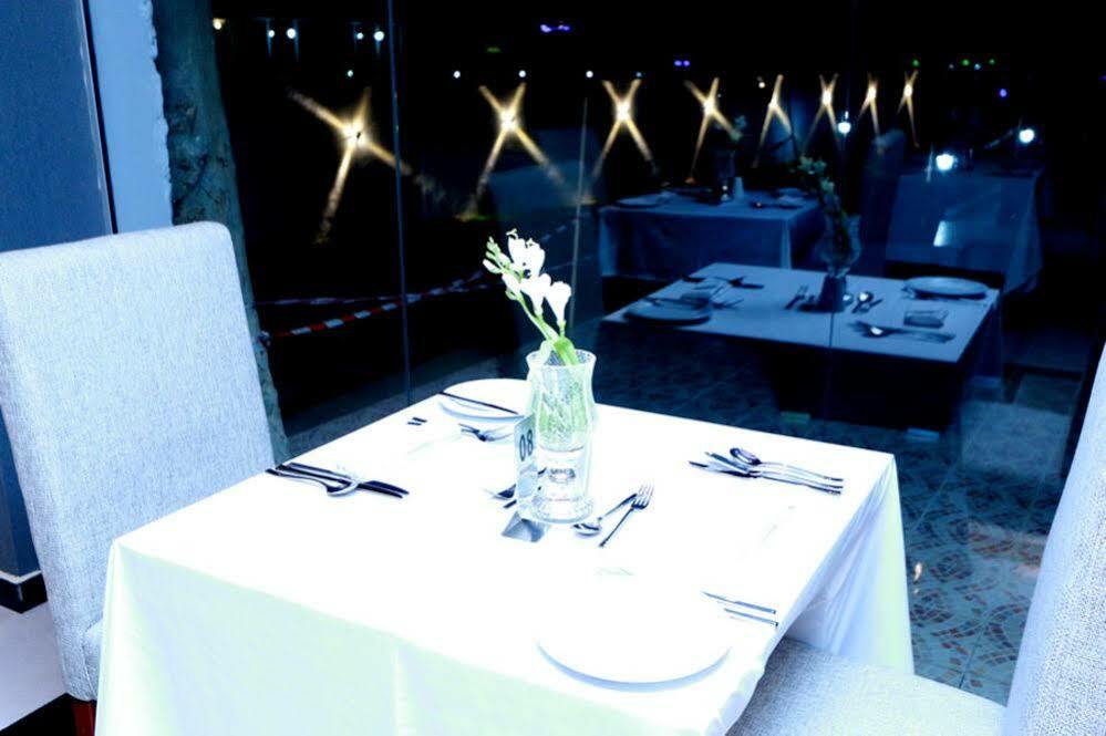 Tivoli Hotel Seafront Ikoyi Aliayabiagba 外观 照片