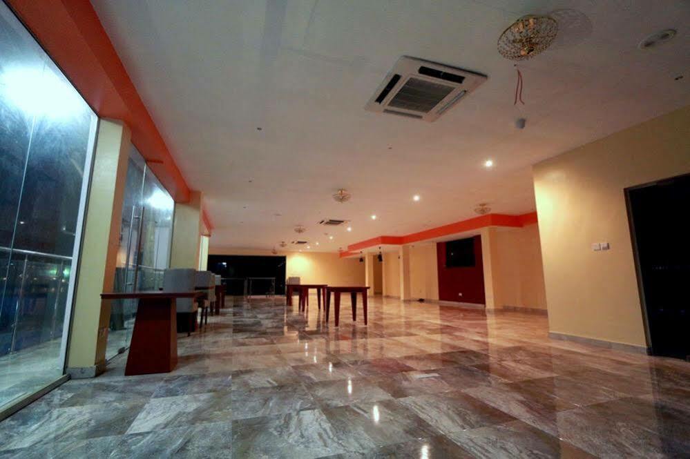 Tivoli Hotel Seafront Ikoyi Aliayabiagba 外观 照片